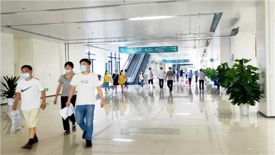 黄冈市中心医院2027年招聘